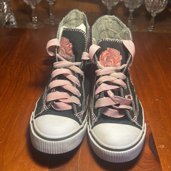 Joe Boxer Womens Hightop graffiti art Sneakers - Picture 3 of 8